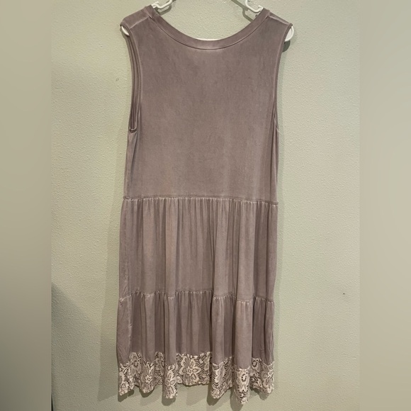 Dual Nature Tier Sleeveless MIDI Dress - Picture 5 of 5